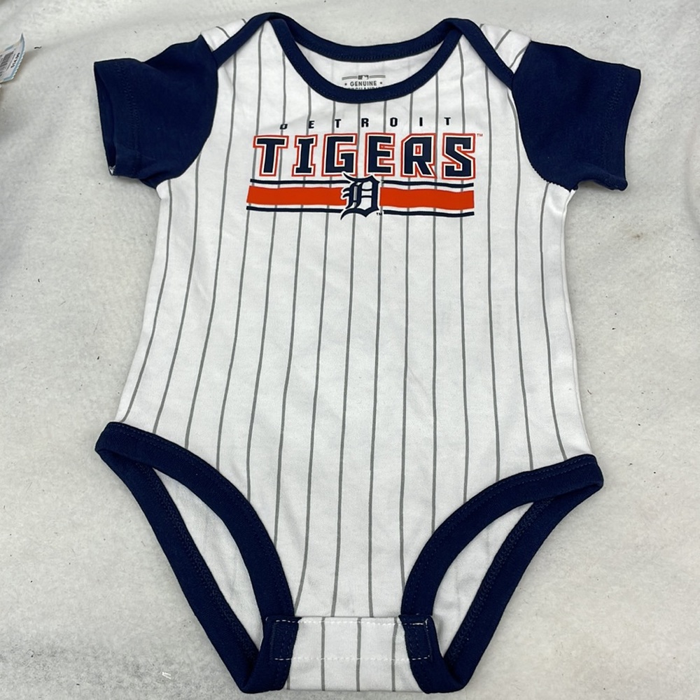 Detroit tiger baseball new onesie baby boy sz 12 mos - Picture 2 of 5